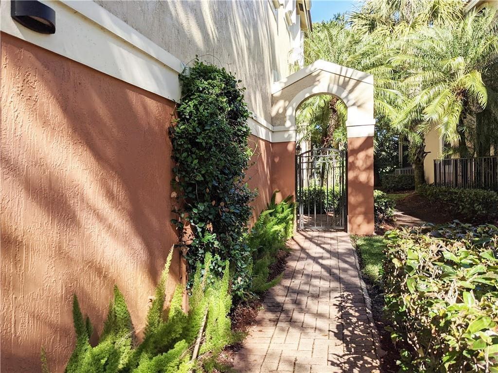 4150 FOREST Drive, Weston FL 33332
