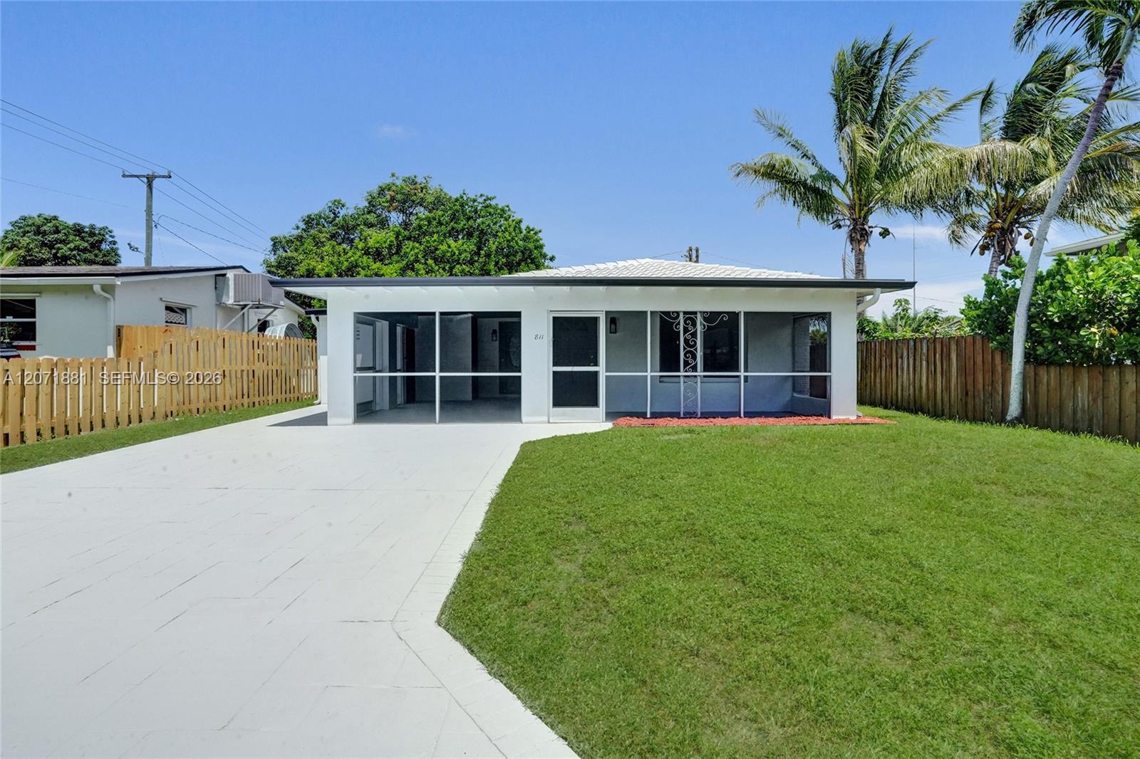 811 Finley Ct, Hollywood FL 33020