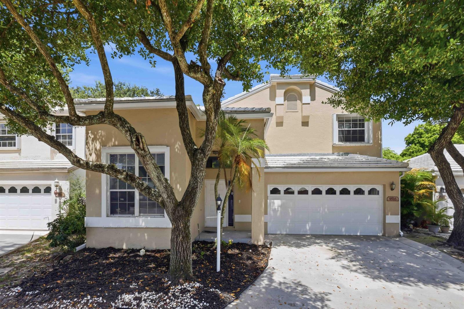 9516 NW 8TH Circle, Plantation FL 33324