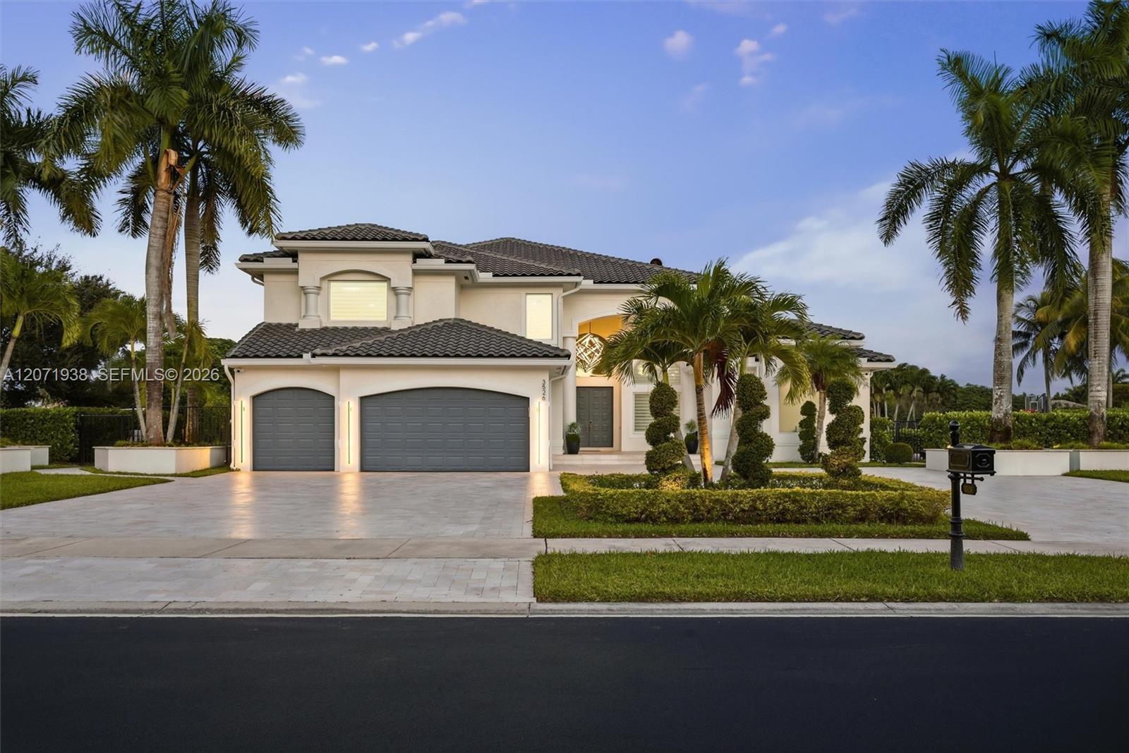 3526 Juniper Ln, Davie FL 33330