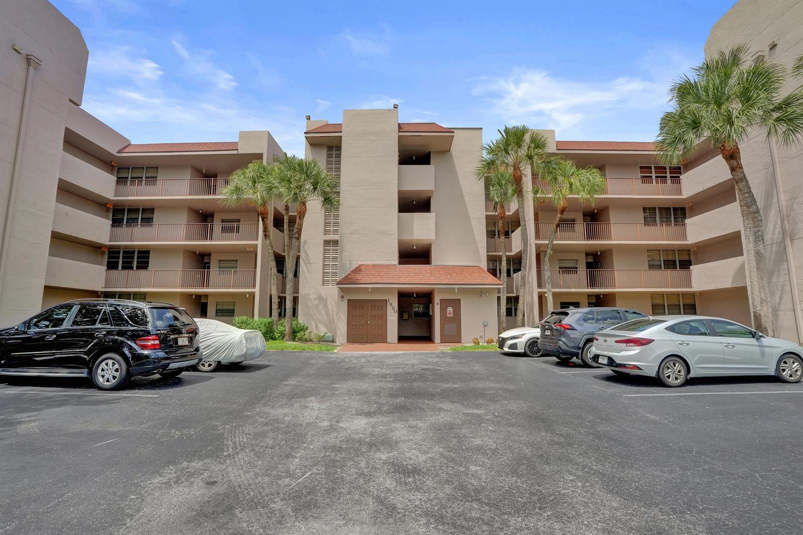1920 SABAL PALM Drive # 203, Davie FL 33324