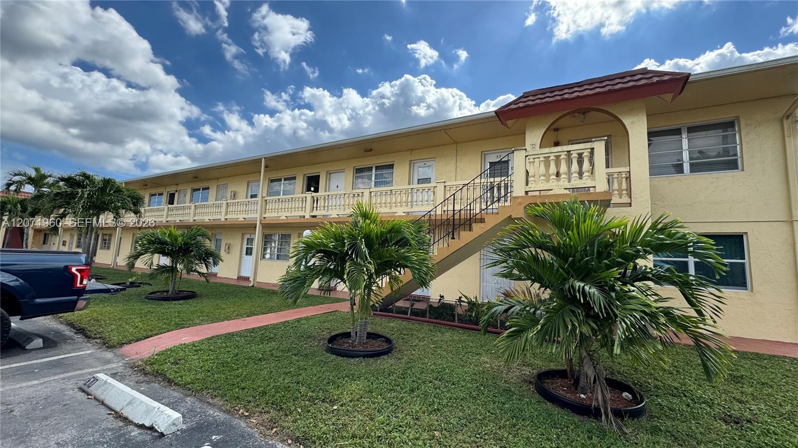 160 NE 203rd Ter # E20, Miami Gardens FL 33179
