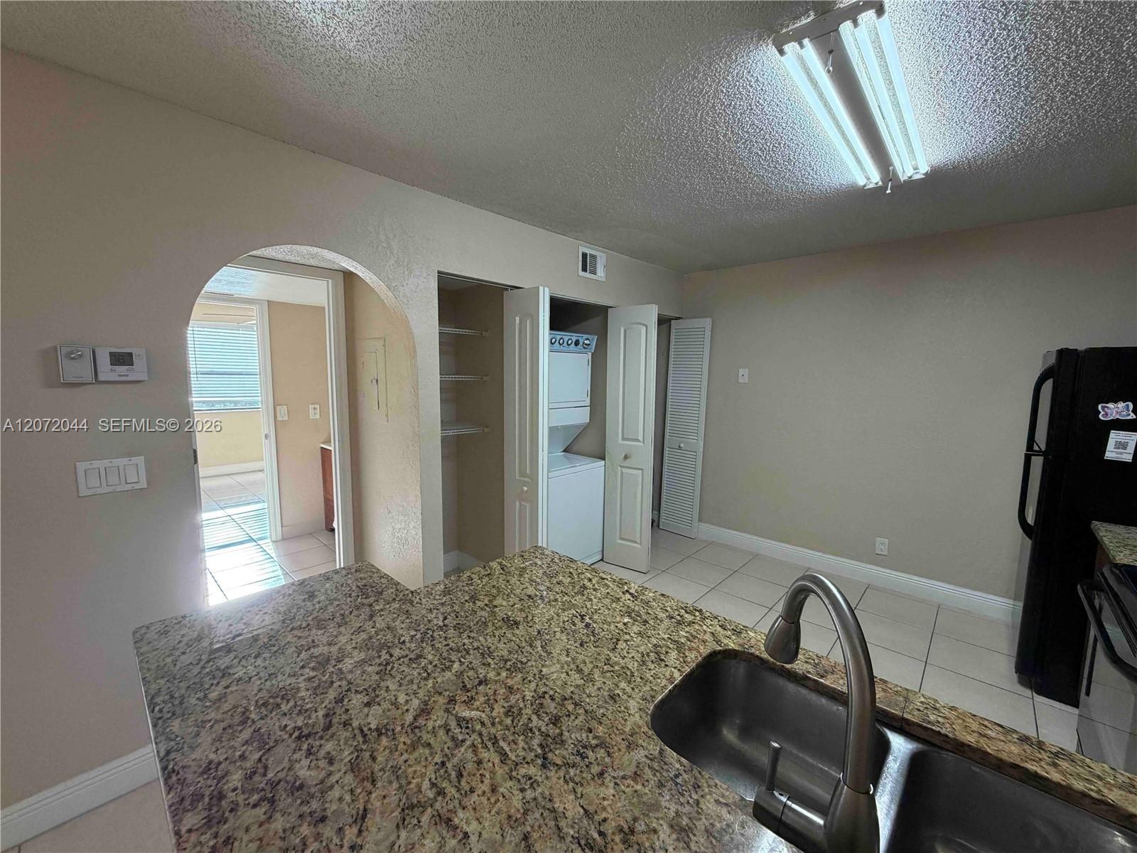 5701 Riverside Dr, Coral Springs FL 33067