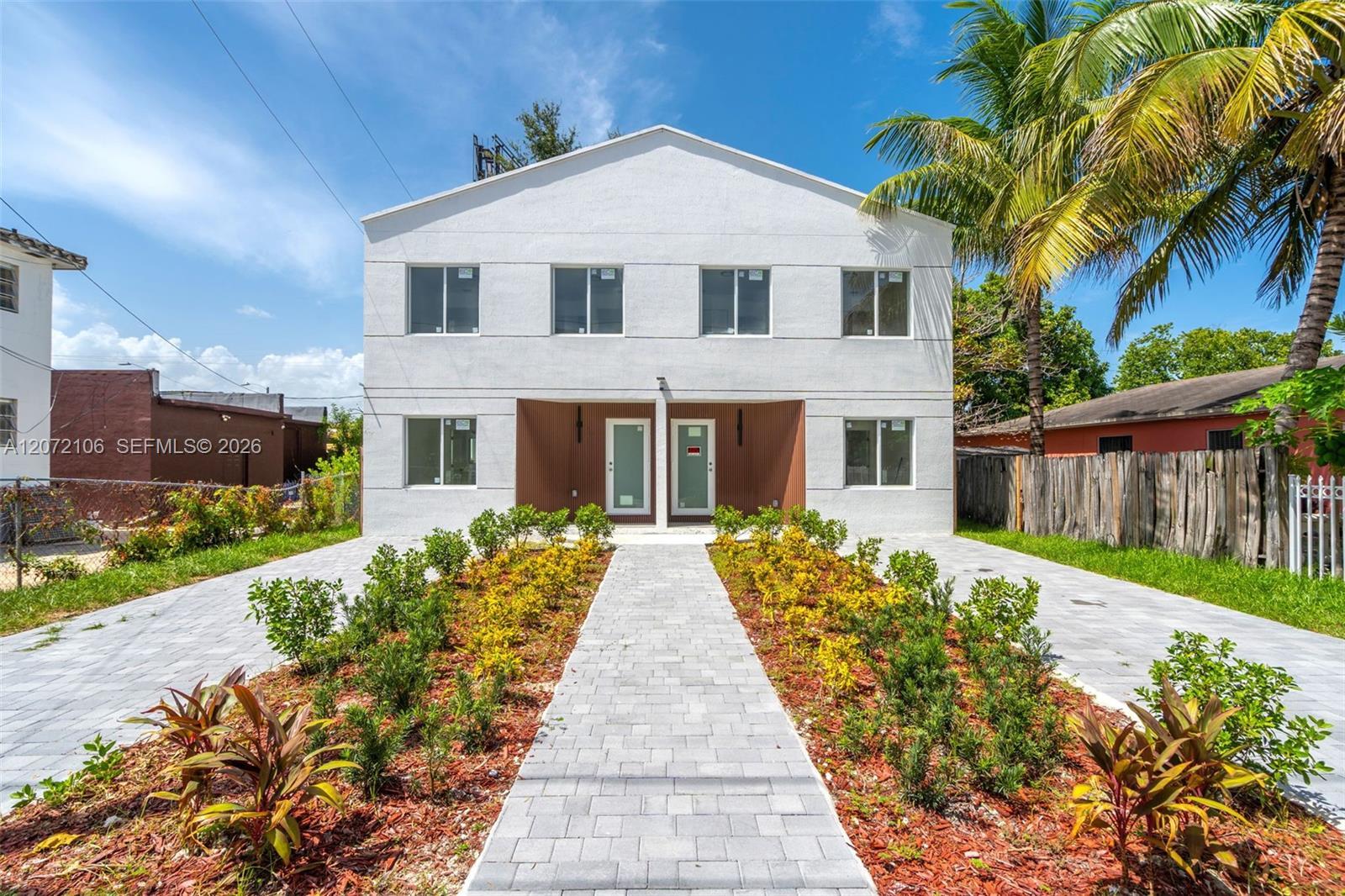 1627 NW 40th St, Miami FL 33142