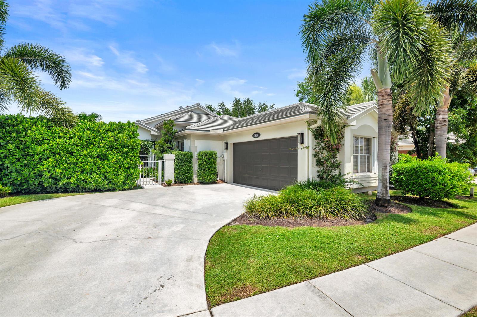 1839 S Club Drive, Wellington FL 33414