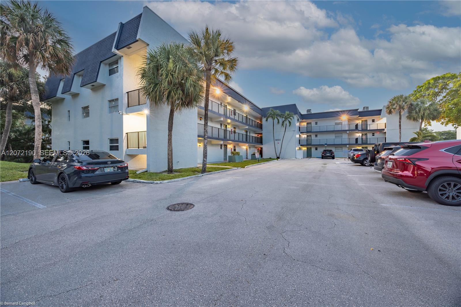 8002 Lagos De Campo Blvd # 303, Tamarac FL 33321