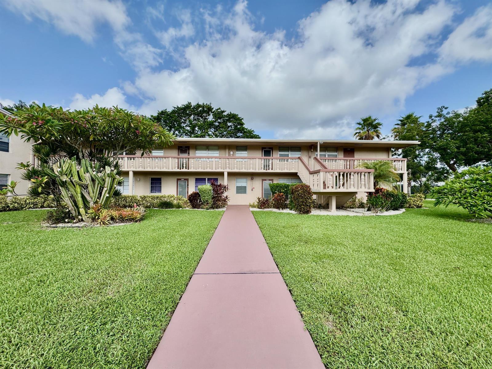 67 Upminster C, Deerfield Beach FL 33442