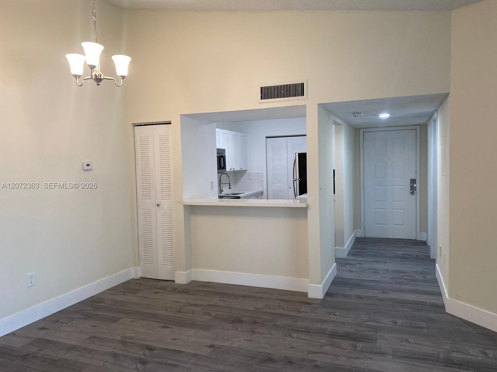 18725 NW 62nd Ave # 111, Hialeah FL 33015