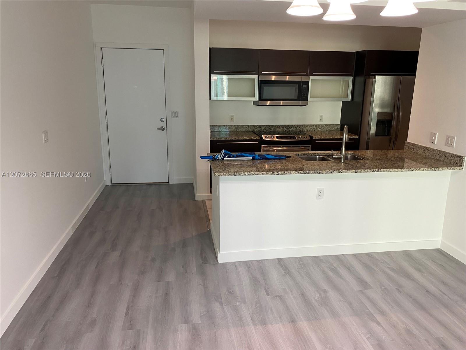 950 Brickell Bay Dr # 801, Miami FL 33131