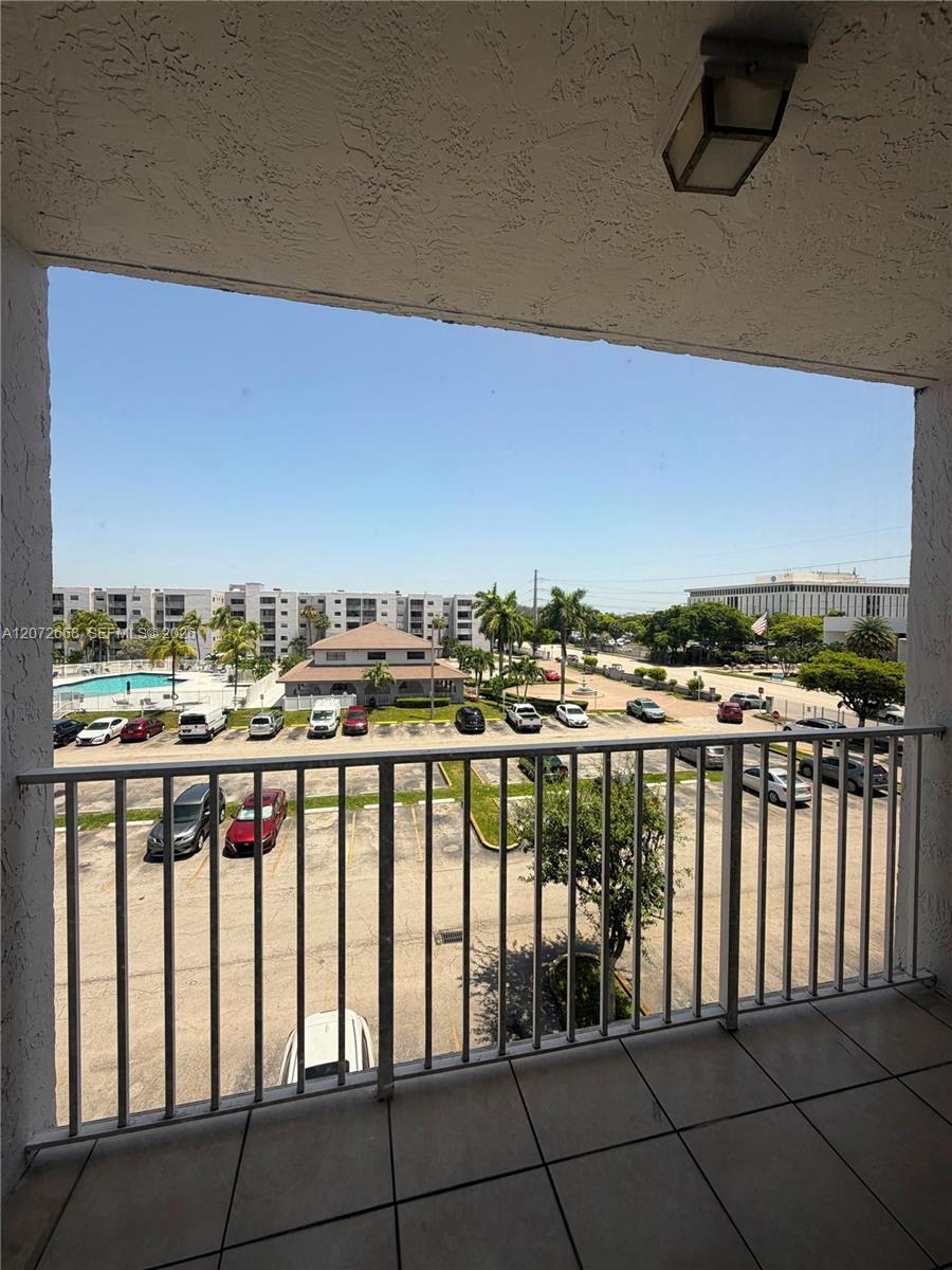 8145 NW 7th St # 406, Miami FL 33126