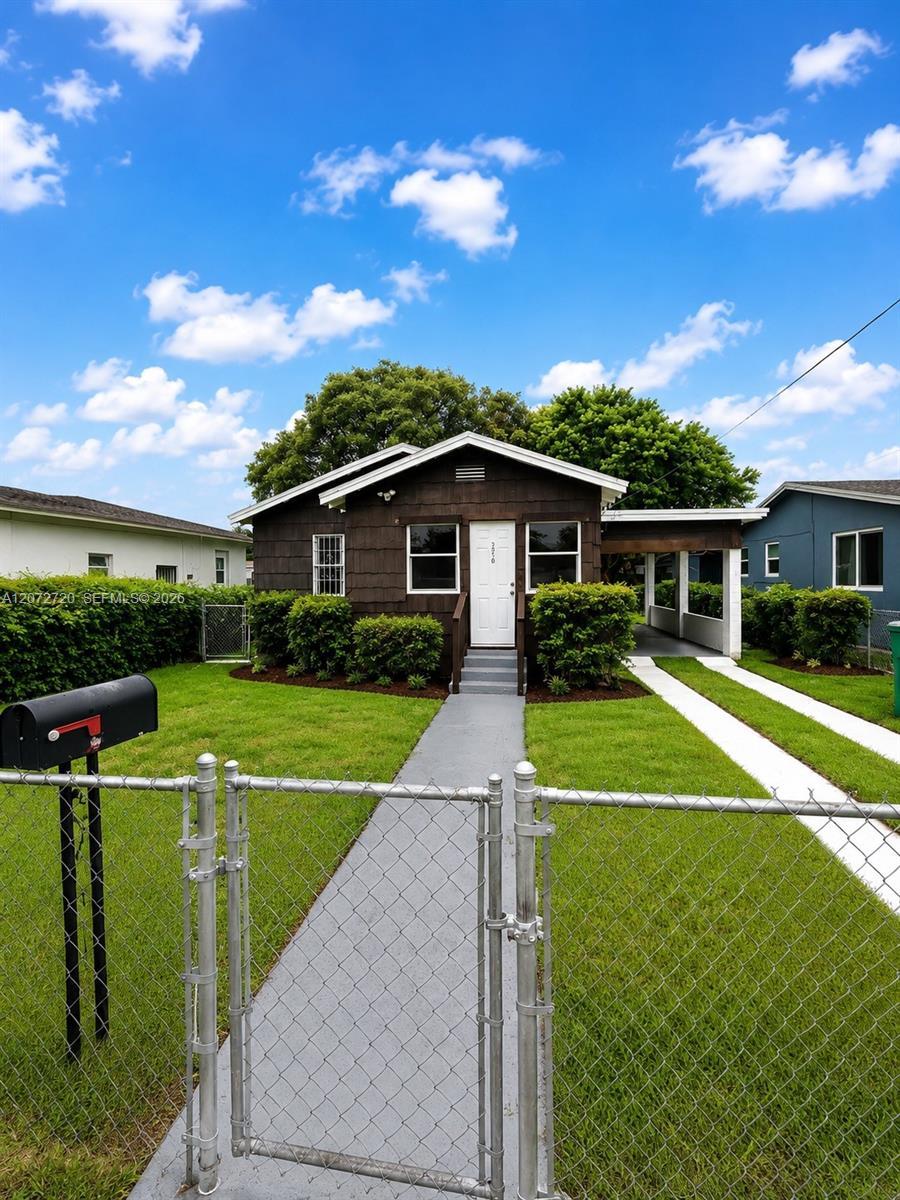 2978 NW 52nd St, Miami FL 33142