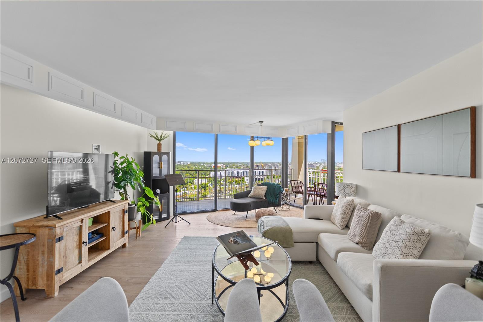 1000 Quayside Ter # 05, Miami FL 33138