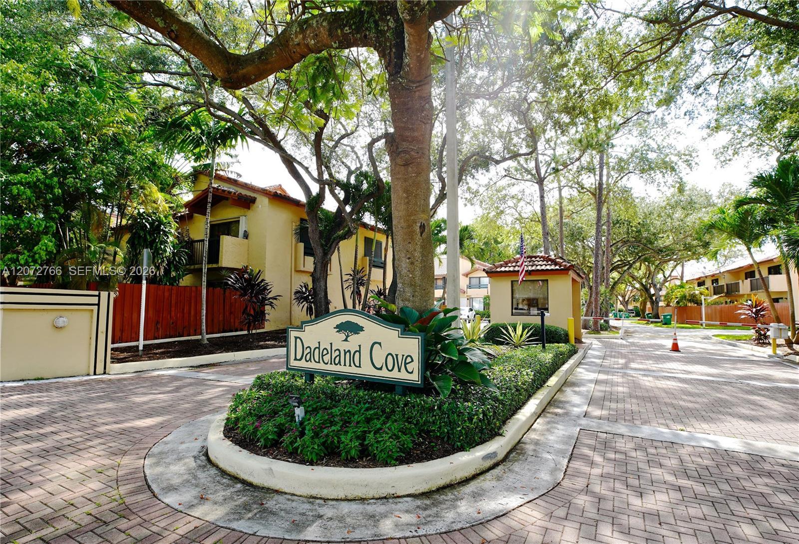 10196 SW 77th Ct # 10196, Miami FL 33156