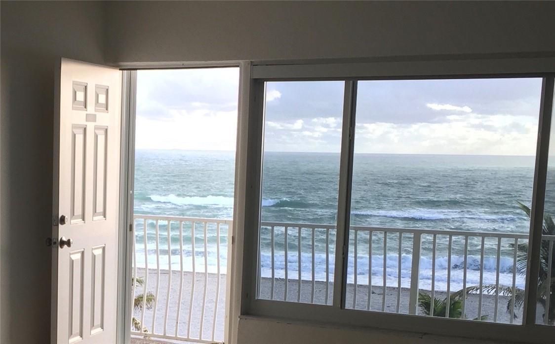 300 OREGON Street # 303, Hollywood FL 33019