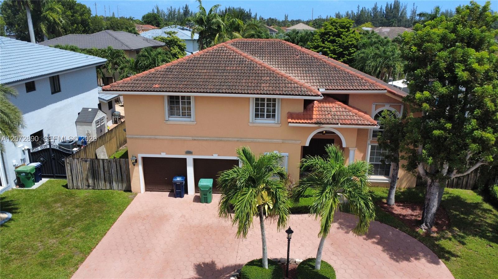 15867 SW 44th St, Miami FL 33185