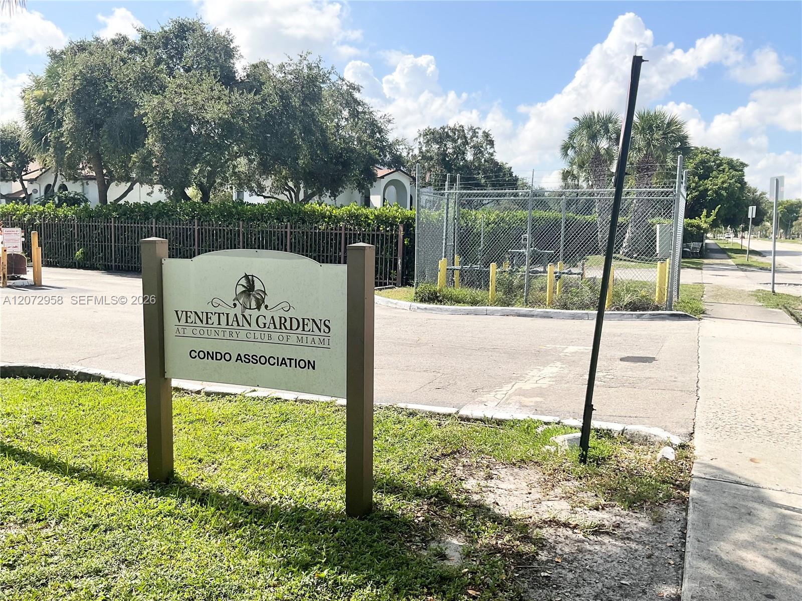 17901 NW 68th Ave # T207, Hialeah FL 33015