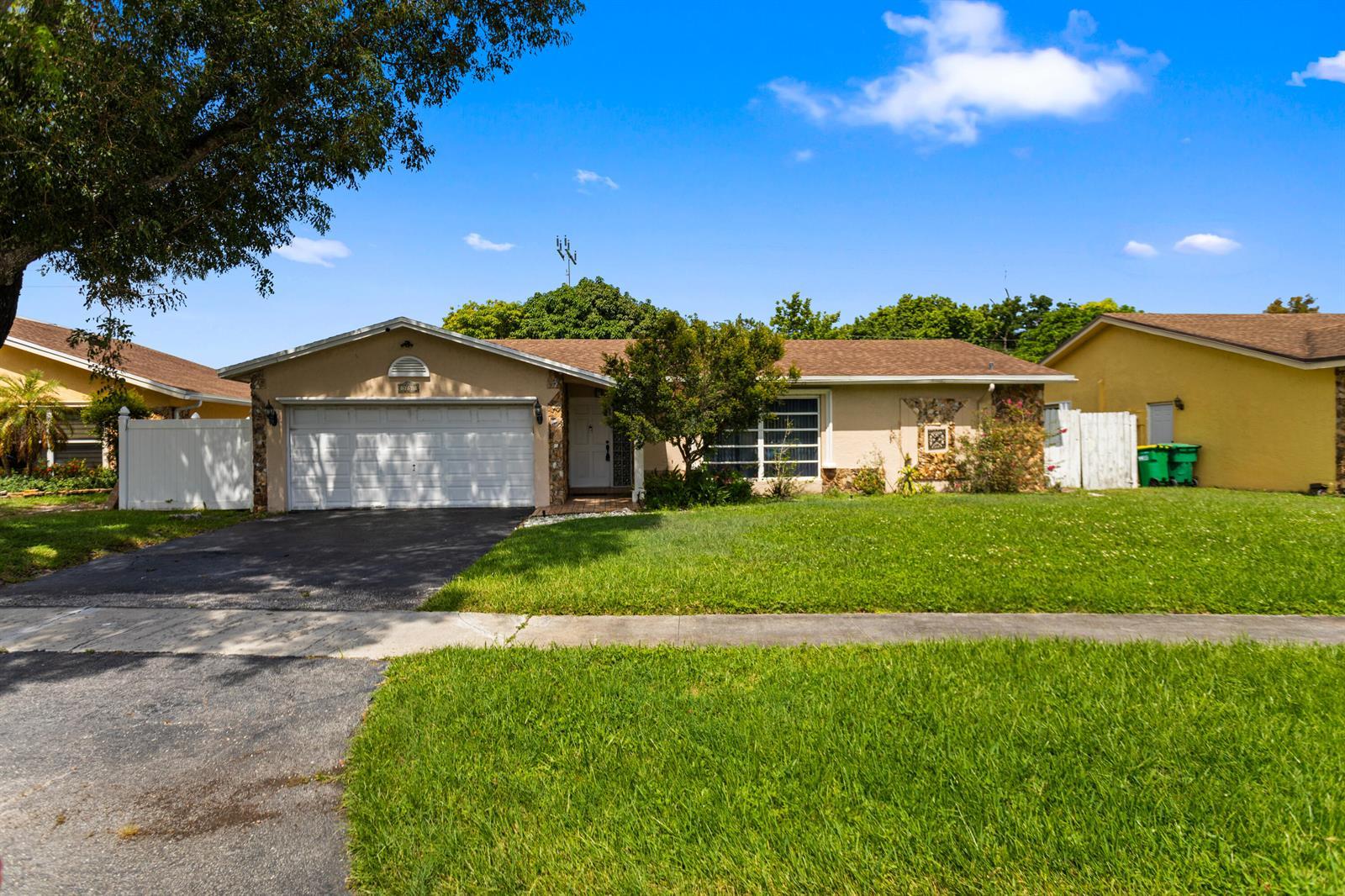 3750 NW 73rd Avenue, Lauderhill FL 33319