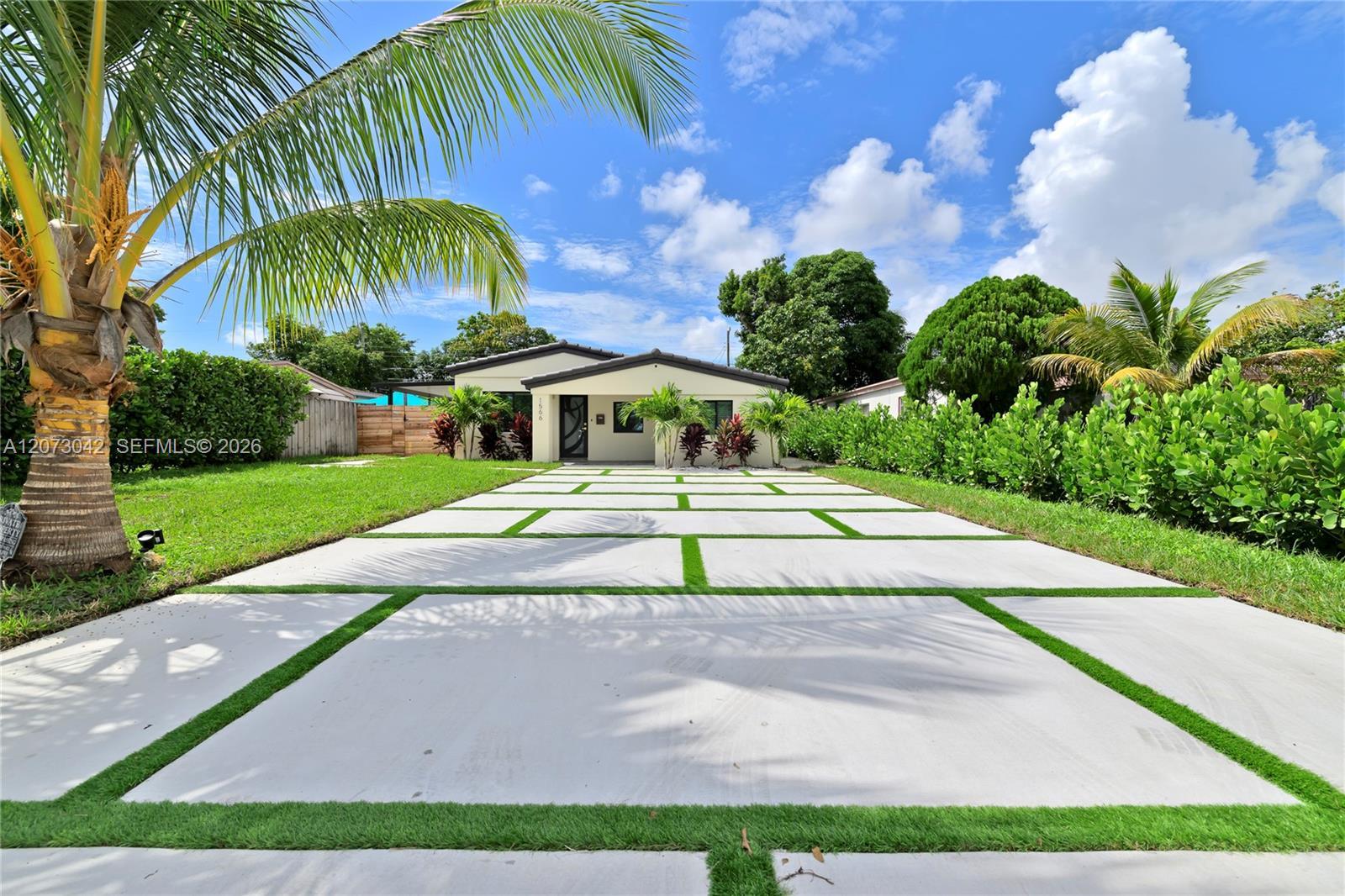 1566 NE 174th St, North Miami Beach FL 33162