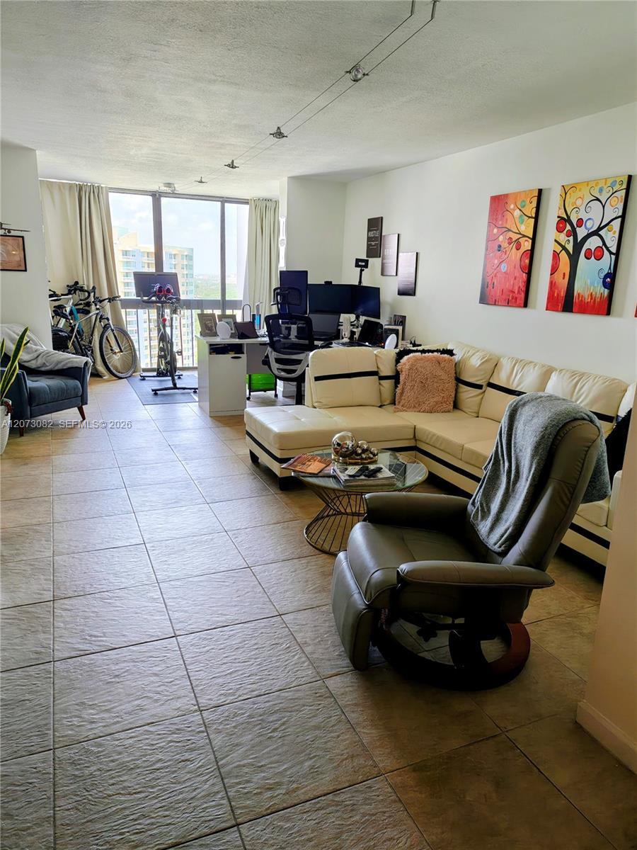 2333 Brickell Ave # 2814, Miami FL 33129