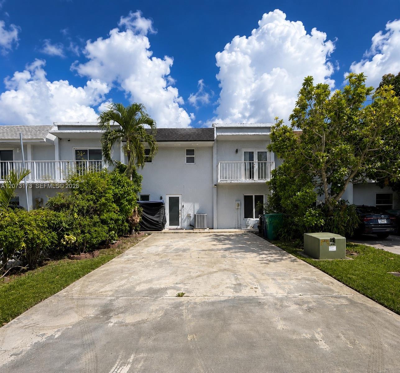 11221 SW 33rd Cir Pl, Miami FL 33165