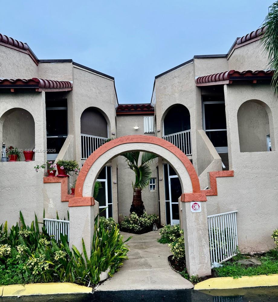 333 SW 86th Ave # 104, Pembroke Pines FL 33025