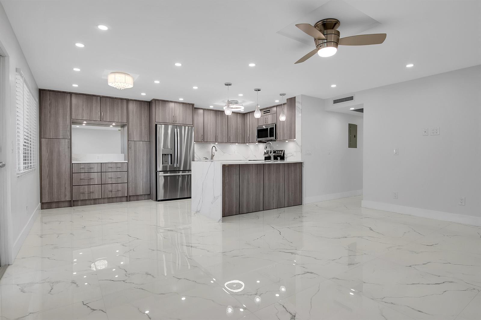 108 E Richmond A, Deerfield Beach FL 33442