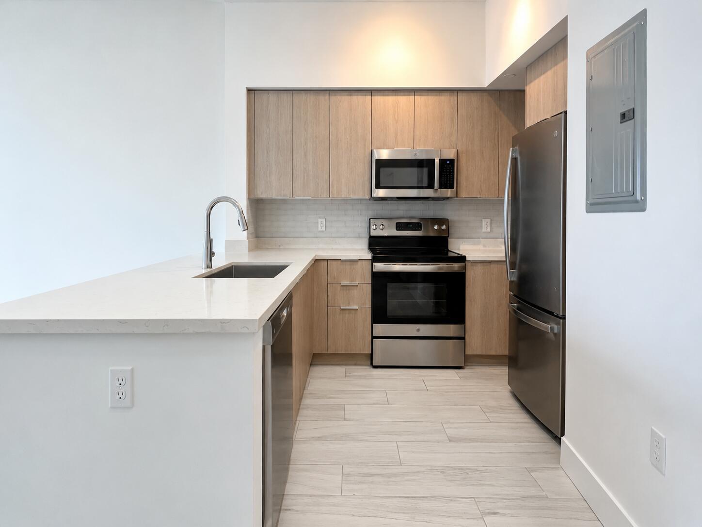 601 E Dania Beach Boulevard # 1008, Dania Beach FL 33004