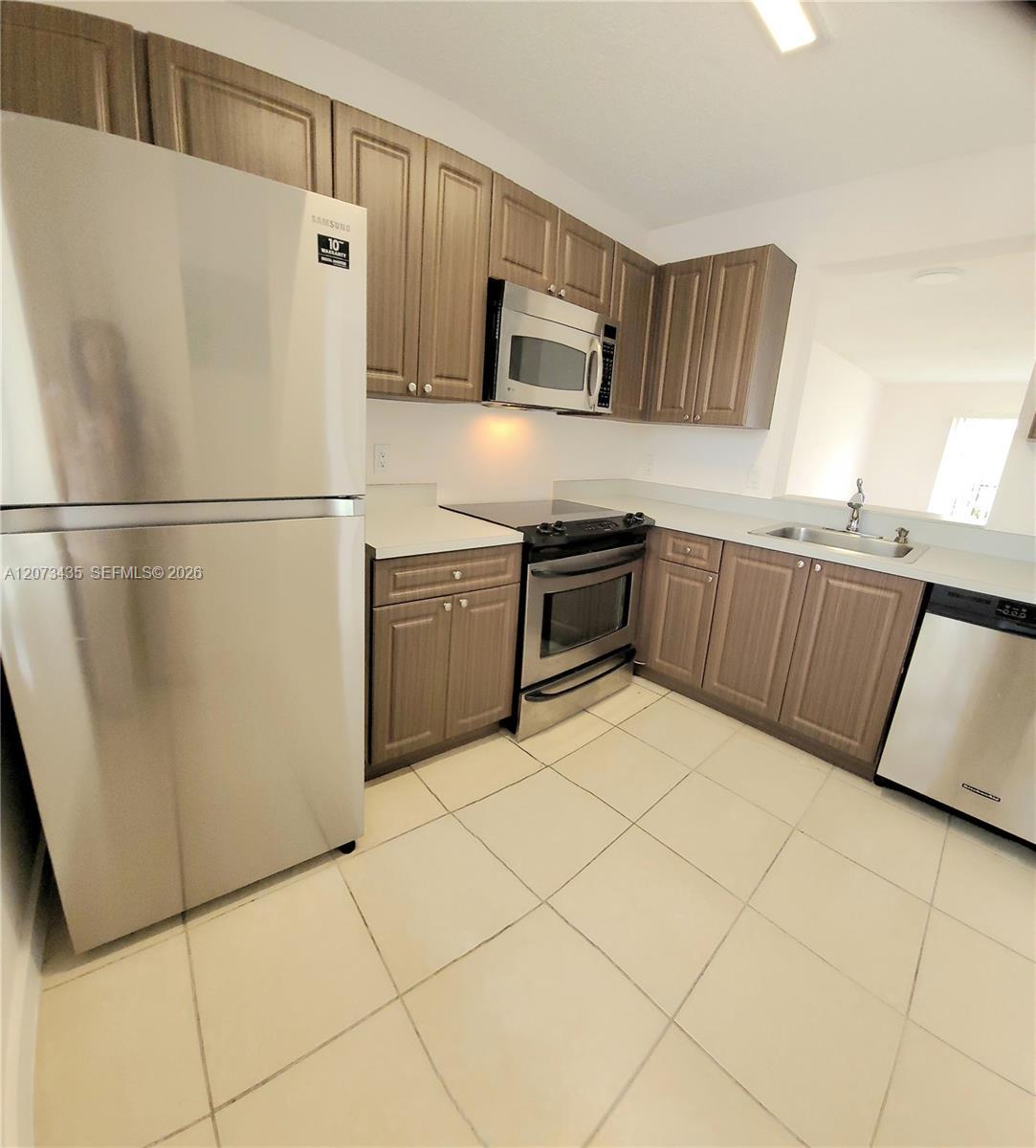 8620 N Sherman Cir # 306, Miramar FL 33025