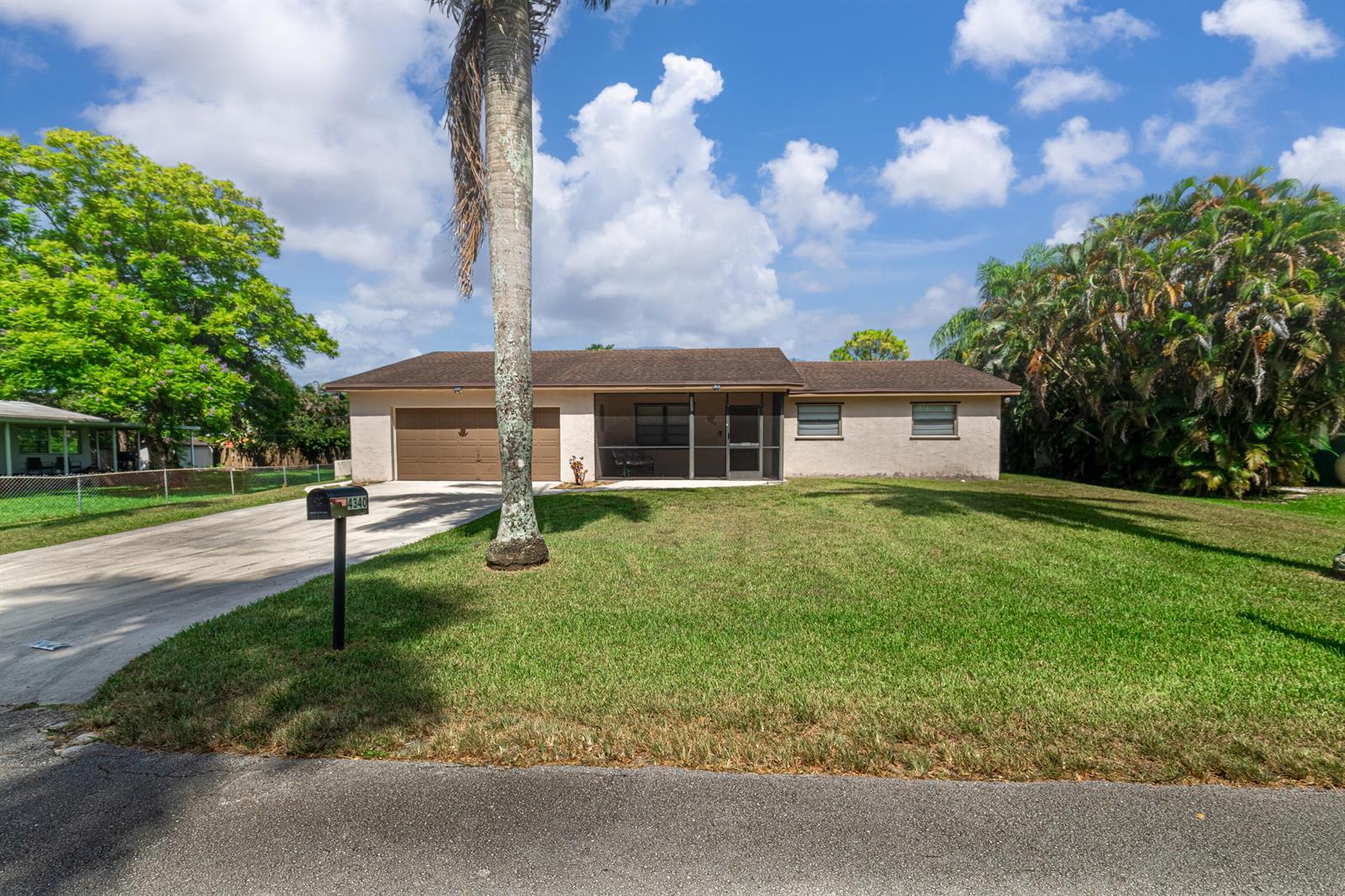 4340 SW 74th Avenue, Davie FL 33314