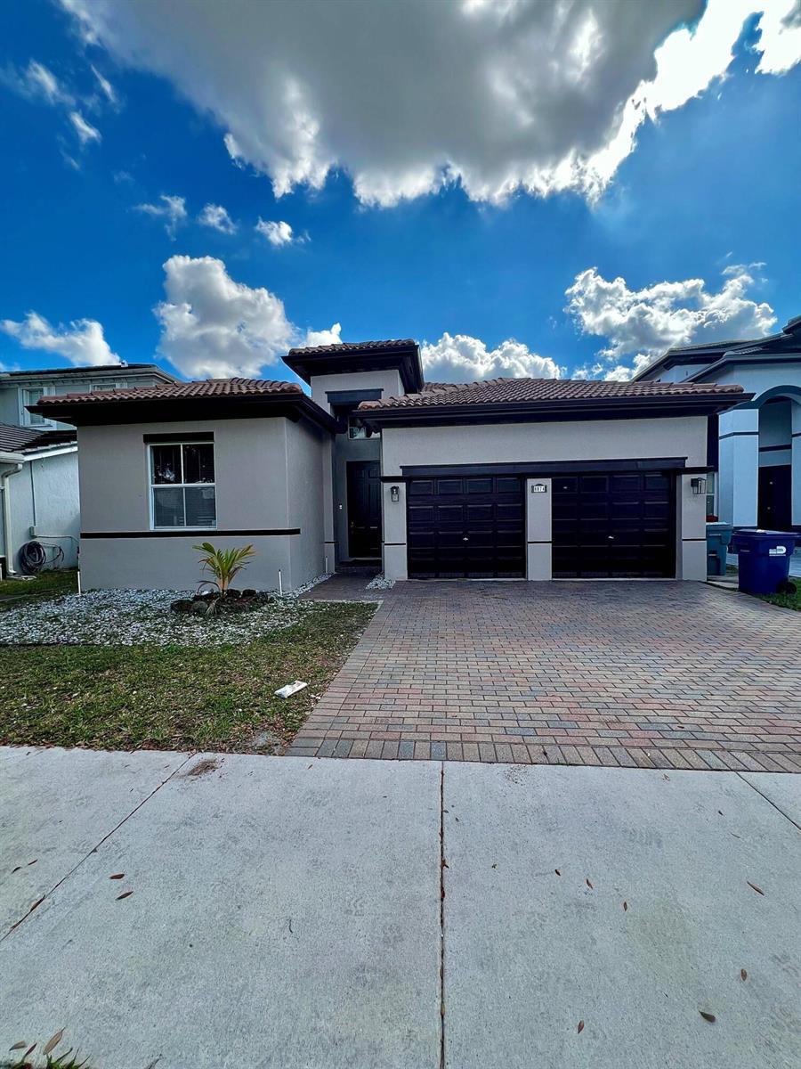 8874 NW 182ND Street, Hialeah FL 33018