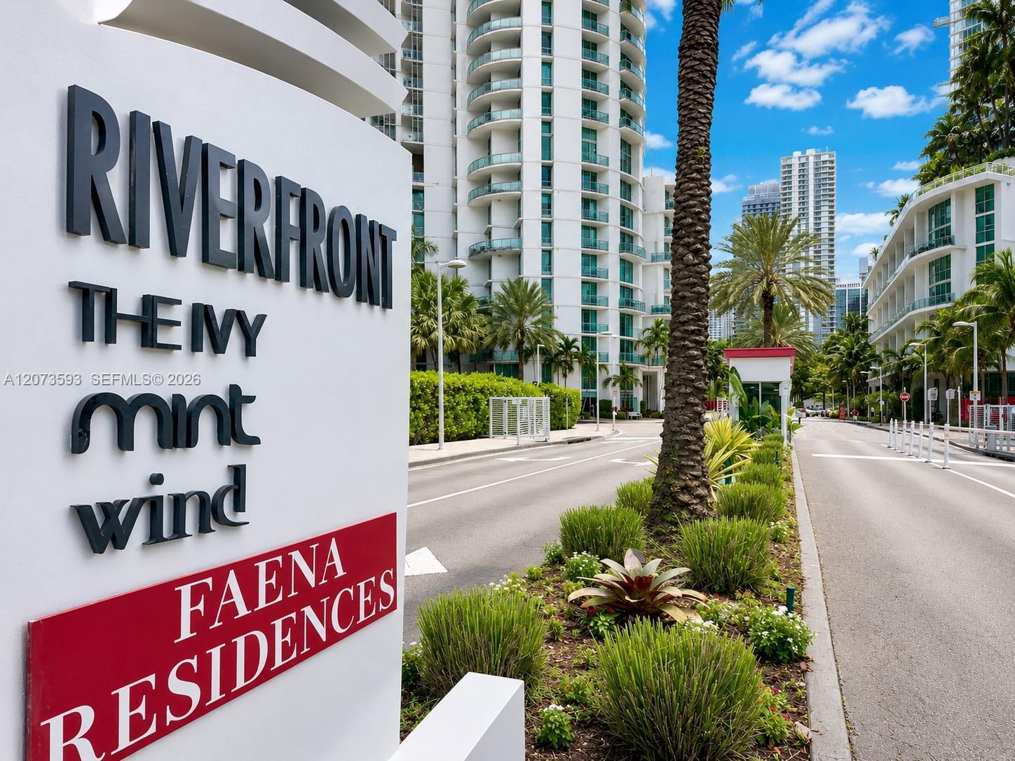 350 S Miami Ave # 2215, Miami FL 33130
