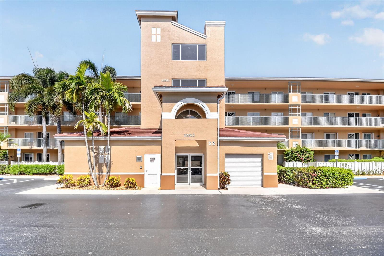 12511 Imperial Isle Drive # 205, Boynton Beach FL 33437