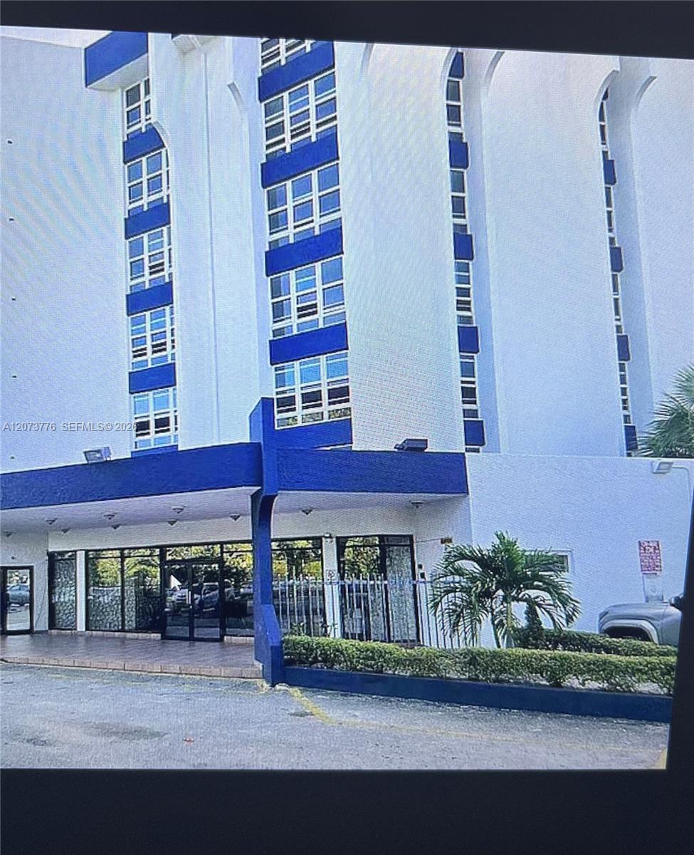 9682 Fontainebleau Blvd # 103, Miami FL 33172