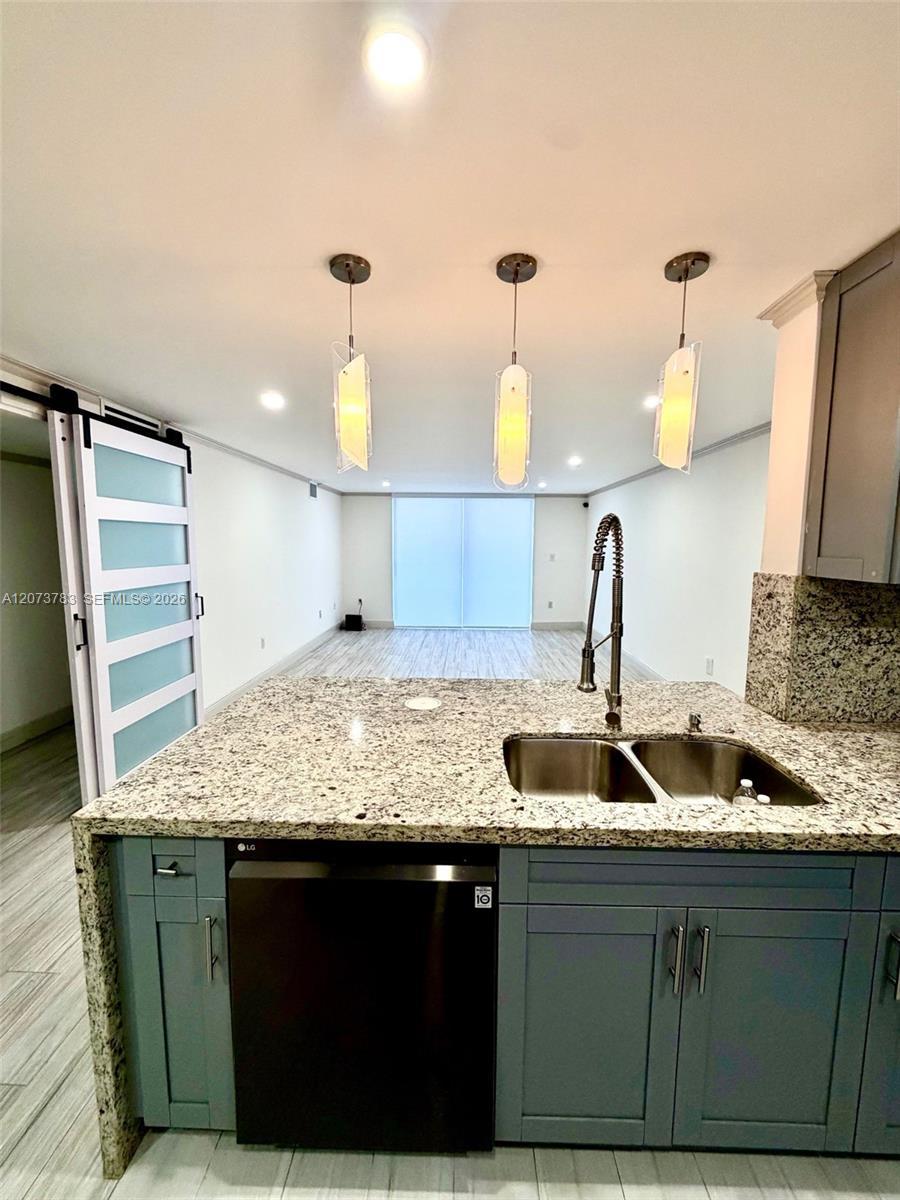4000 NE 170th St # 207, North Miami Beach FL 33160