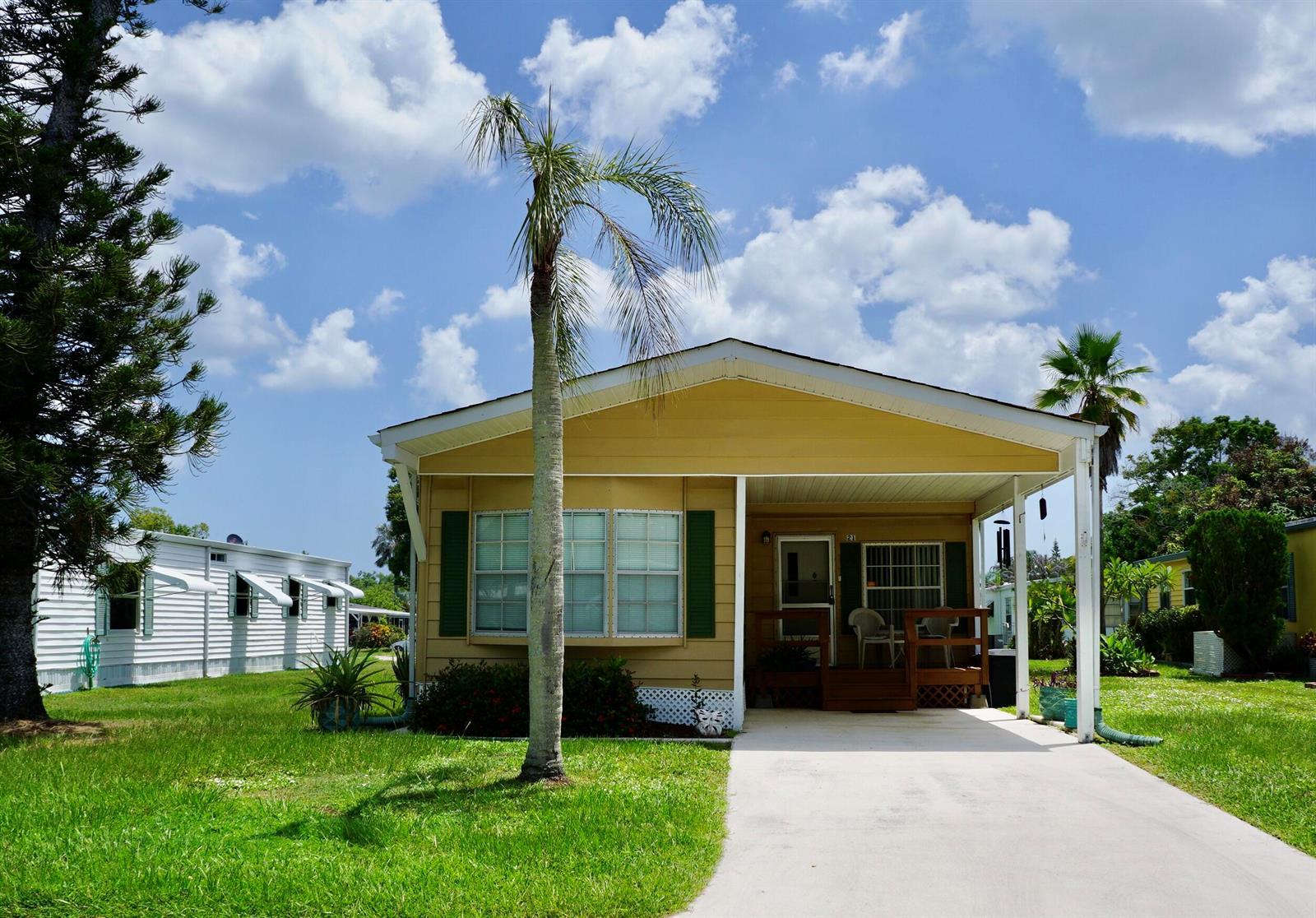 21 SE Iberian Lane, Port St. Lucie FL 34952