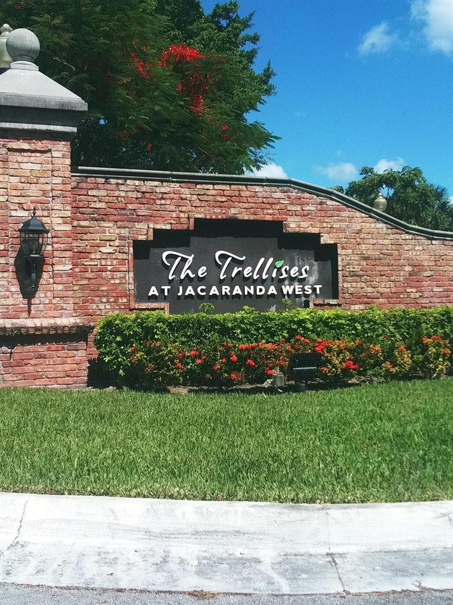 9727 N New River Canal Road # 629, Plantation FL 33324