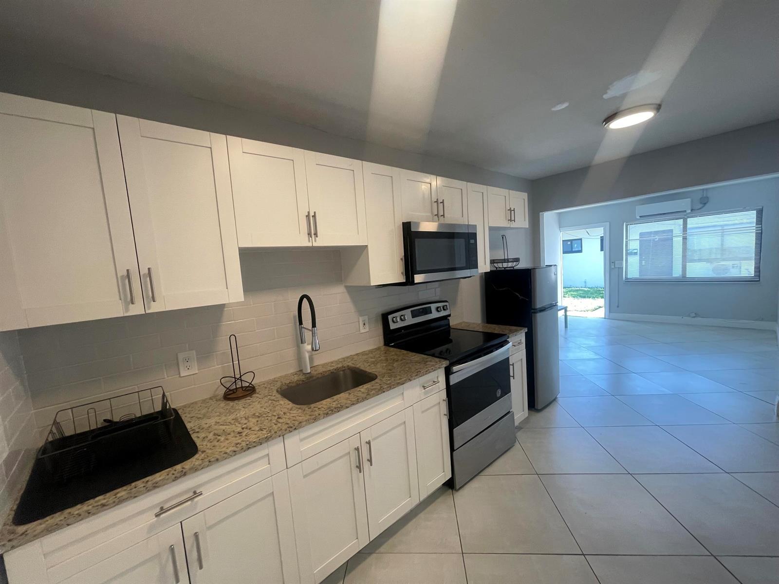 841 NW 5TH Avenue # 3, Pompano Beach FL 33060