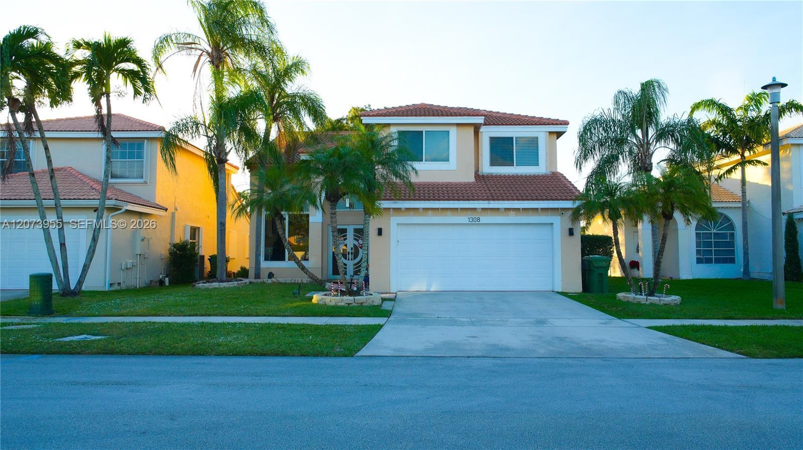 1308 SW 181st Ave, Pembroke Pines FL 33029