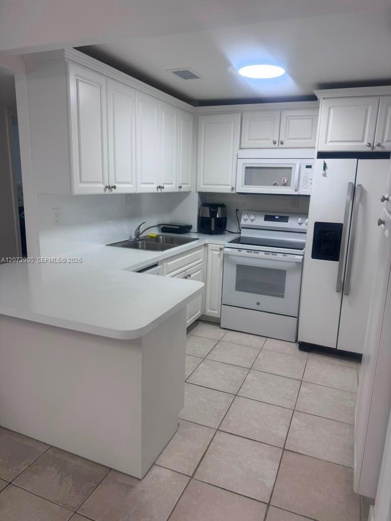 1913 S Ocean Dr # 422, Hallandale Beach FL 33009