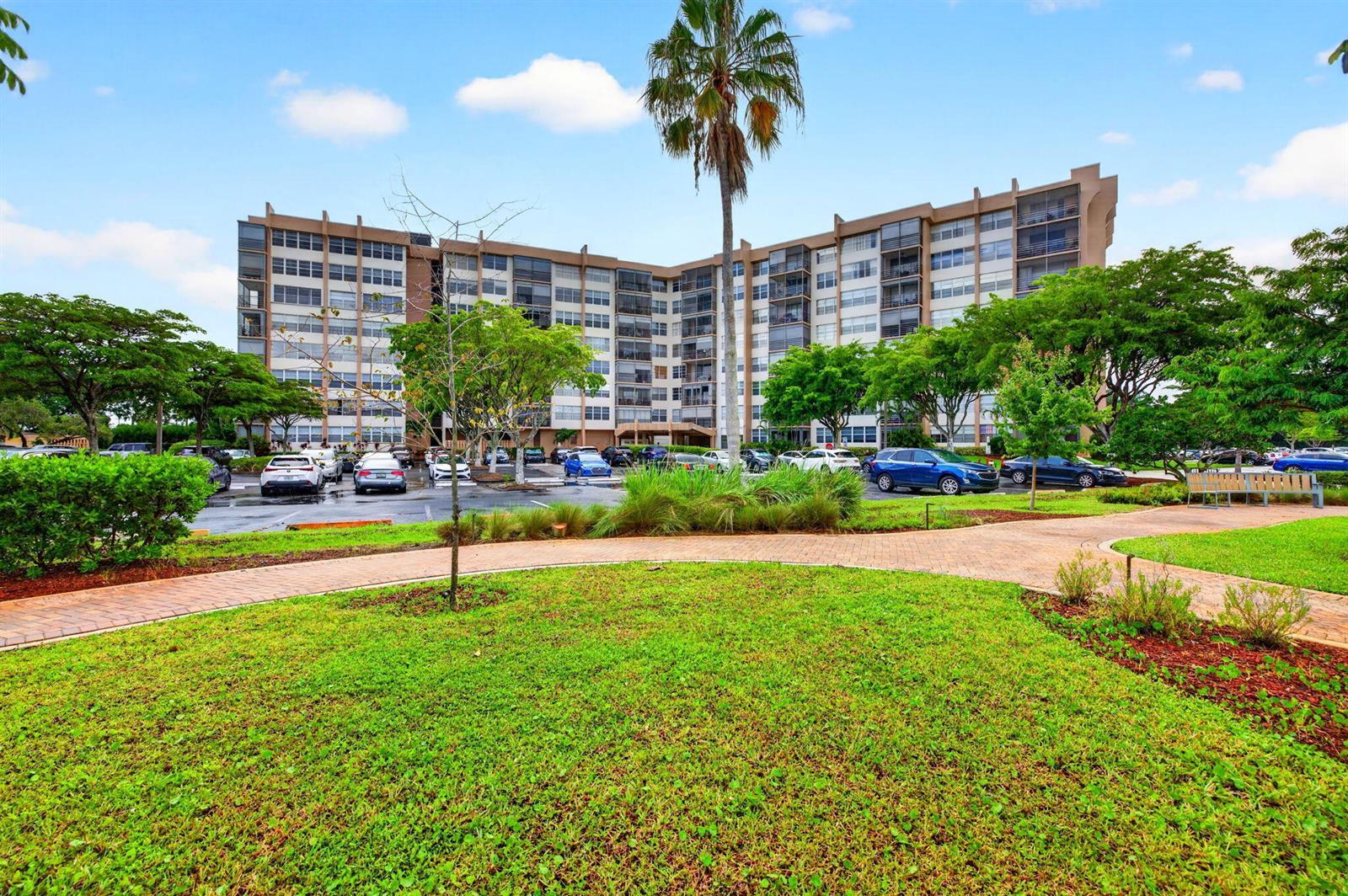 1100 St Charles Place, Pembroke Pines FL 33026