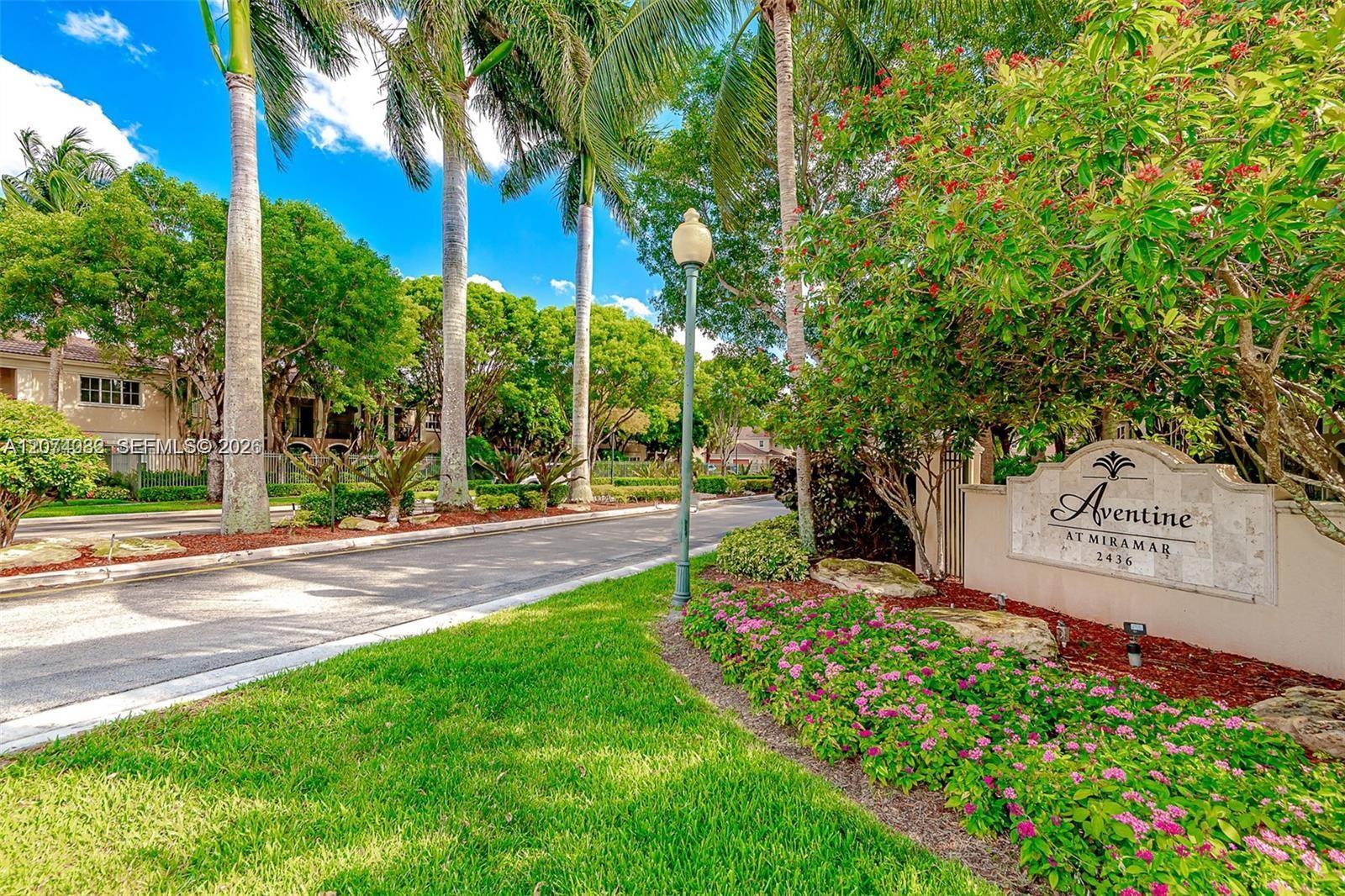 2452 Centergate Dr # 103, Miramar FL 33025