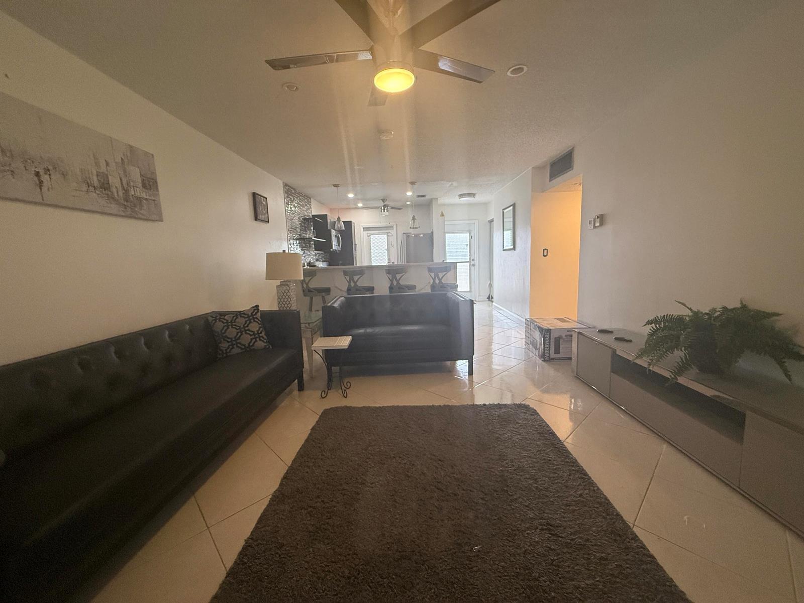 3406 NW 49TH Avenue # 515, Lauderdale Lakes FL 33319