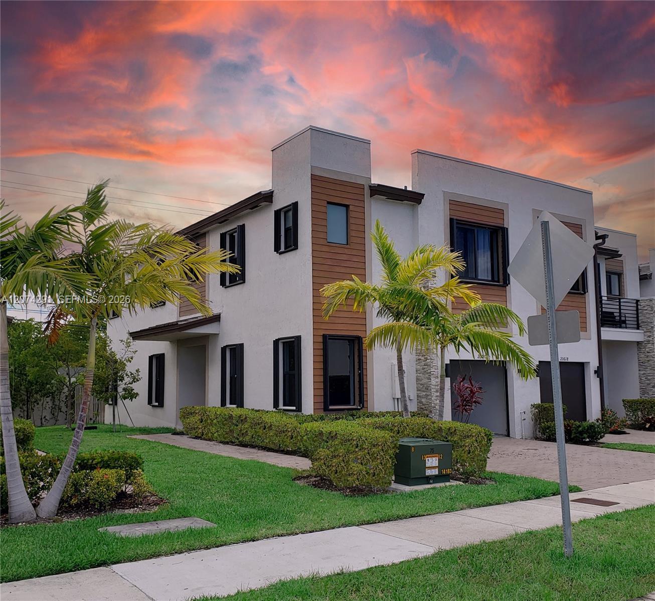 20610 NE 2nd Ct, Miami FL 33179