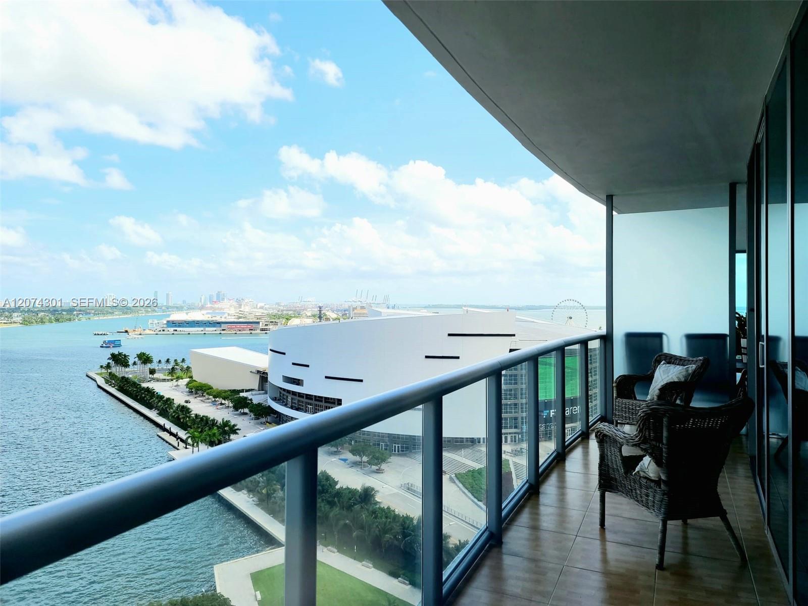 888 Biscayne Blvd # 1610, Miami FL 33132