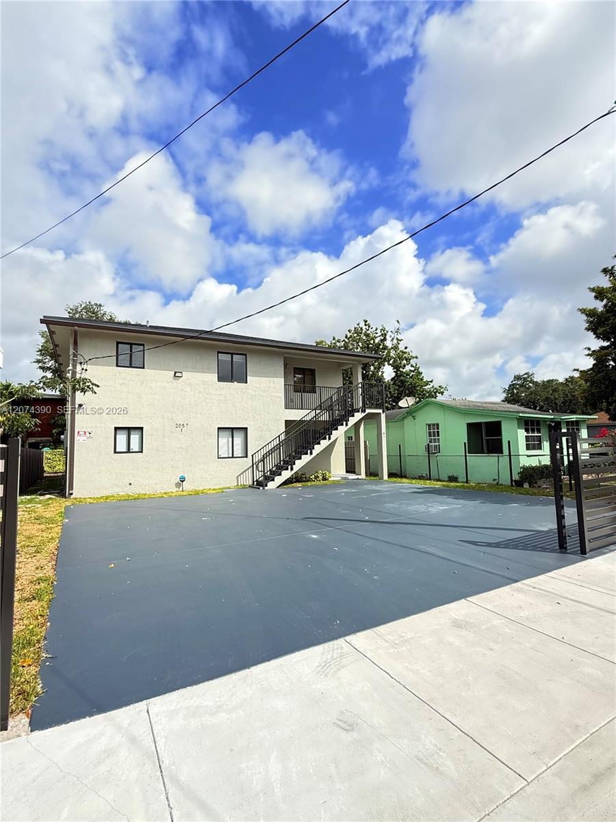 2057 Washington Ave # 2, Opa-Locka FL 33054