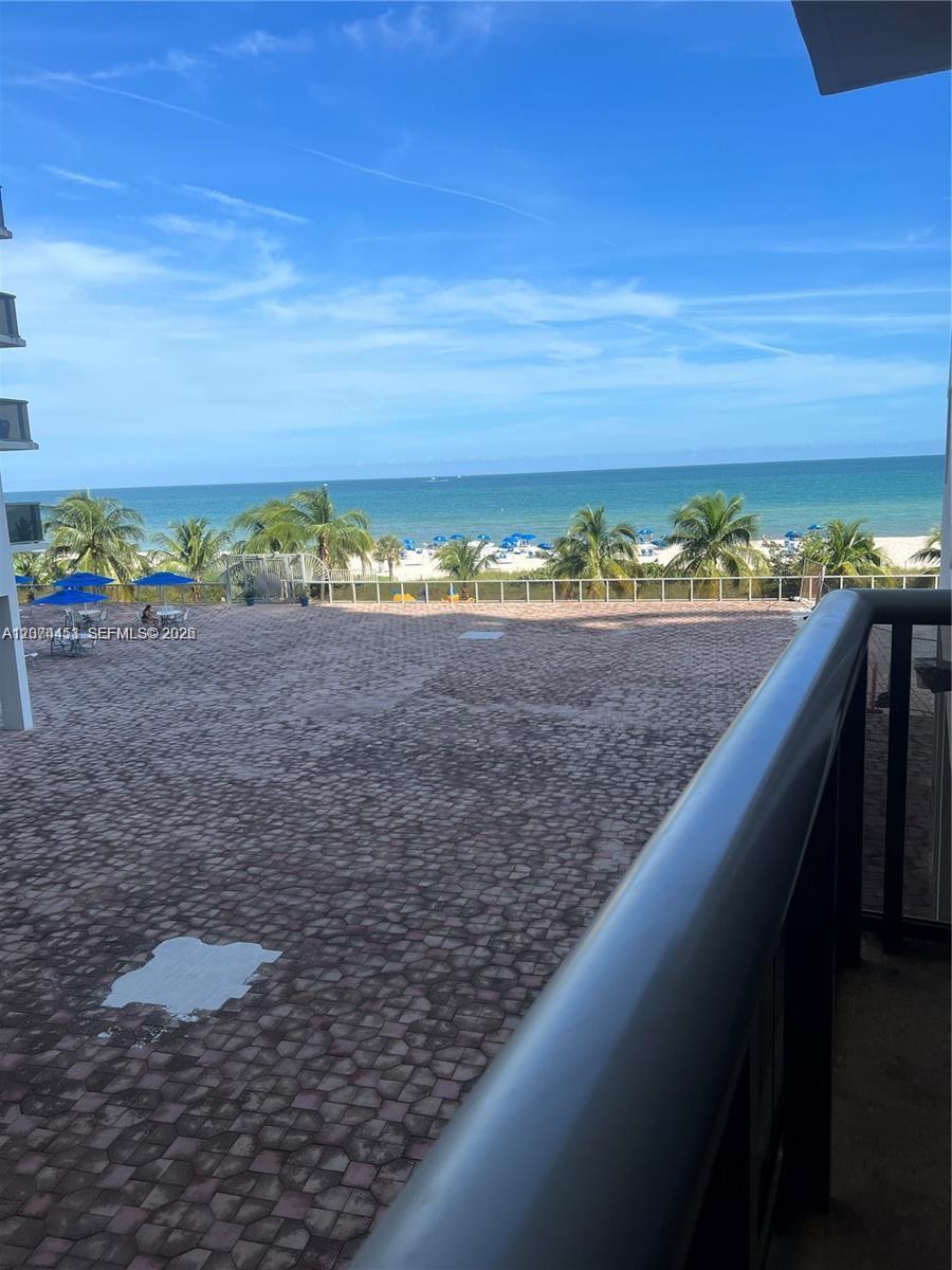 6039 Collins Ave # 423, Miami Beach FL 33140