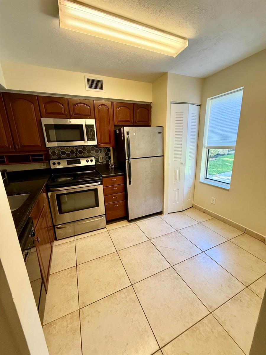 968 CORAL CLUB Drive # 968, Coral Springs FL 33071