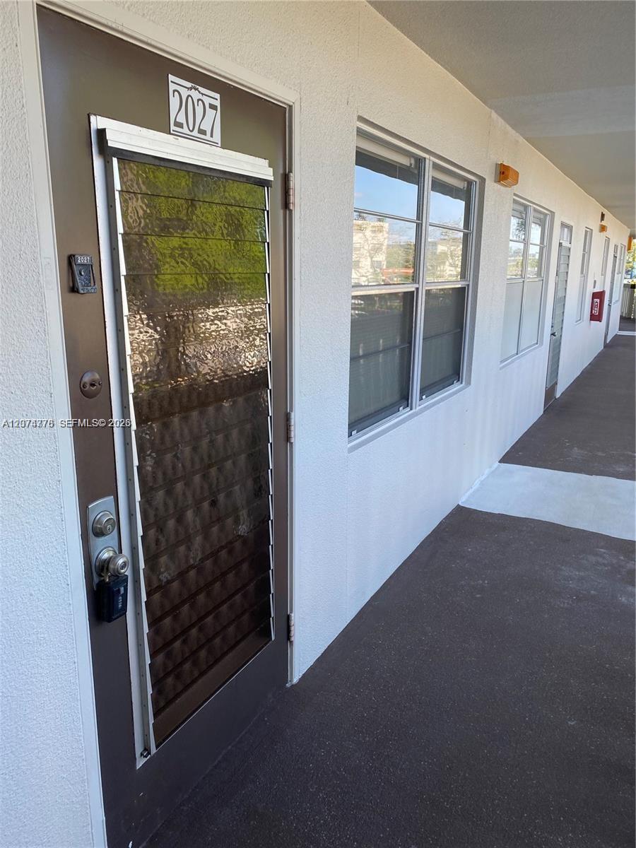 2027 Hythe B # 2027, Boca Raton FL 33434