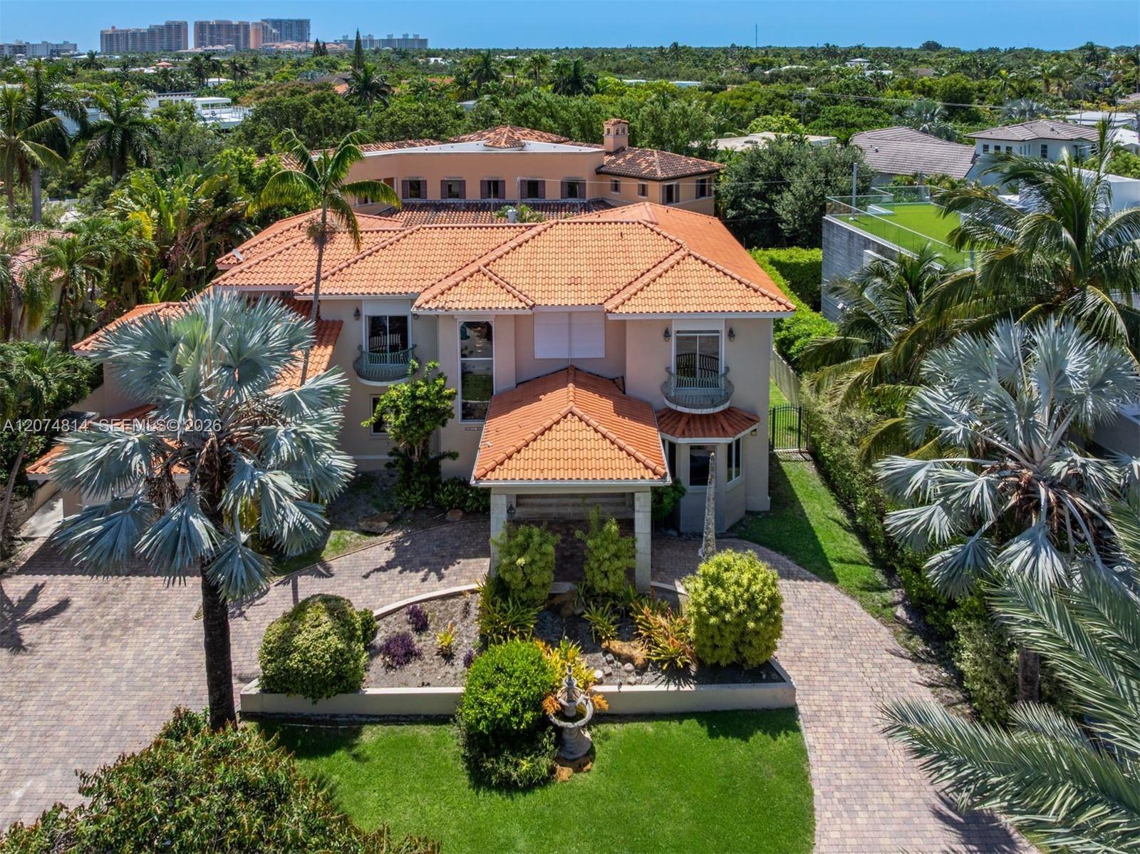 501 Bay Lane, Key Biscayne FL 33149