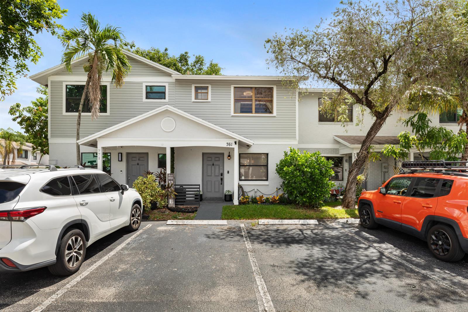 761 NW 106th Avenue, Pembroke Pines FL 33026
